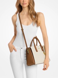 Bolso satchel Laila mediano con logotipo exclusivo