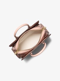 Bolso satchel Laila mediano con logotipo exclusivo