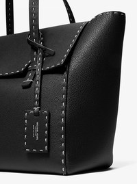 Bolso satchel Sophia de cuero granulado cosido a mano