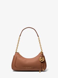 Bolso pochette Nolita mediano de piel granulada con costura de l&aacute;tigo y cadena