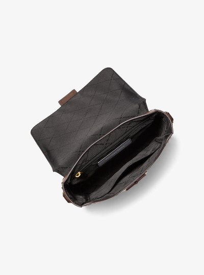 Sac messager Colby en cuir bruni gaufr&eacute; &agrave; logo in CHOCOLAT | Michael Kors