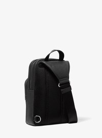 Sac &agrave; une bretelle Hudson de taille moyenne en cuir grain&eacute;