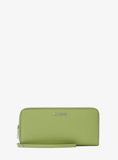 Grand portefeuille continental en cuir grain&eacute; in CITRON VERT | Michael Kors