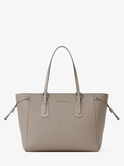 Bolso tote Voyager grande de cuero saffiano in GRIS PERLA | Michael Kors