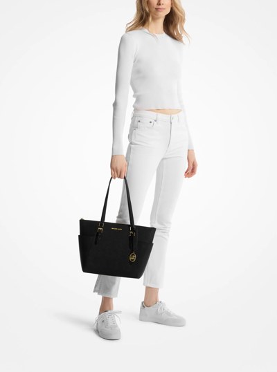 Grand sac fourre-tout Charlotte en cuir Saffiano &agrave; fermeture &eacute;clair sur le dessus in NOIR | Michael Kors