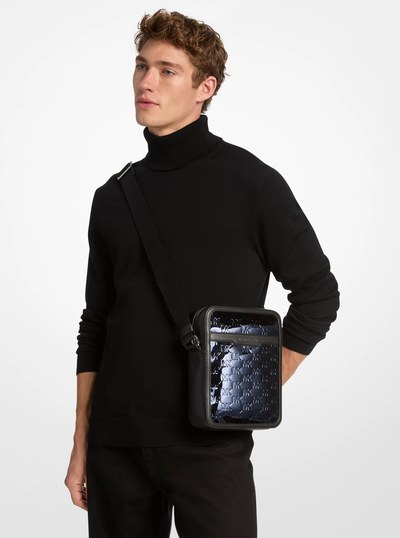 Sac d&rsquo;avion Cooper &agrave; logo m&eacute;tallis&eacute; et grav&eacute; in BLEU MARINE | Michael Kors
