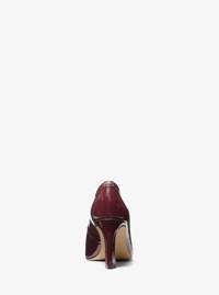 Escarpin Darrah en cuir verni craquel&eacute;