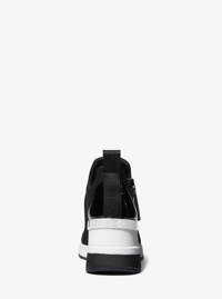 Willis Stretch Knit Trainer