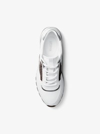 Zapatilla deportiva Remy de materiales mixtos