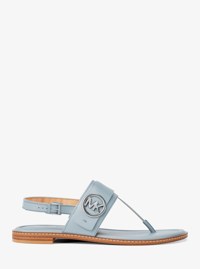 Carmen Sandal