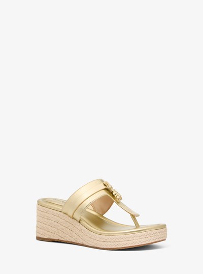 Sandalia Zoe metalizada de cu&ntilde;a in DORADO P&Aacute;LIDO | Michael Kors