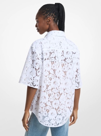 Chemise en dentelle florale en point d&rsquo;Alen&ccedil;on clout&eacute; in BLANC | Michael Kors