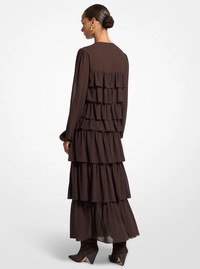 Robe longue en georgette &agrave; volants
