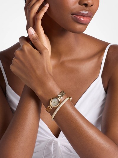 Set de regalo de joyer&iacute;a de reloj Maude peque&ntilde;o en tono dorado y brazalete en pav&eacute; in DORADO | Michael Kors