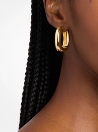 Anneaux d&rsquo;oreilles carr&eacute;s