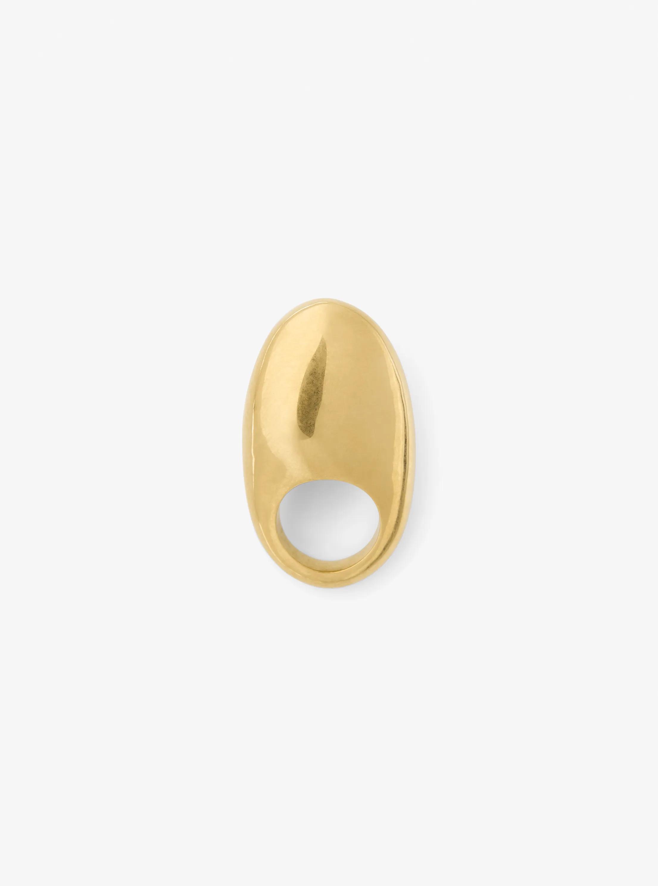 Anillo de lat&oacute;n enchapado en oro de 24 quilates con forma de c&uacute;pula in LAT&Oacute;N | Michael Kors