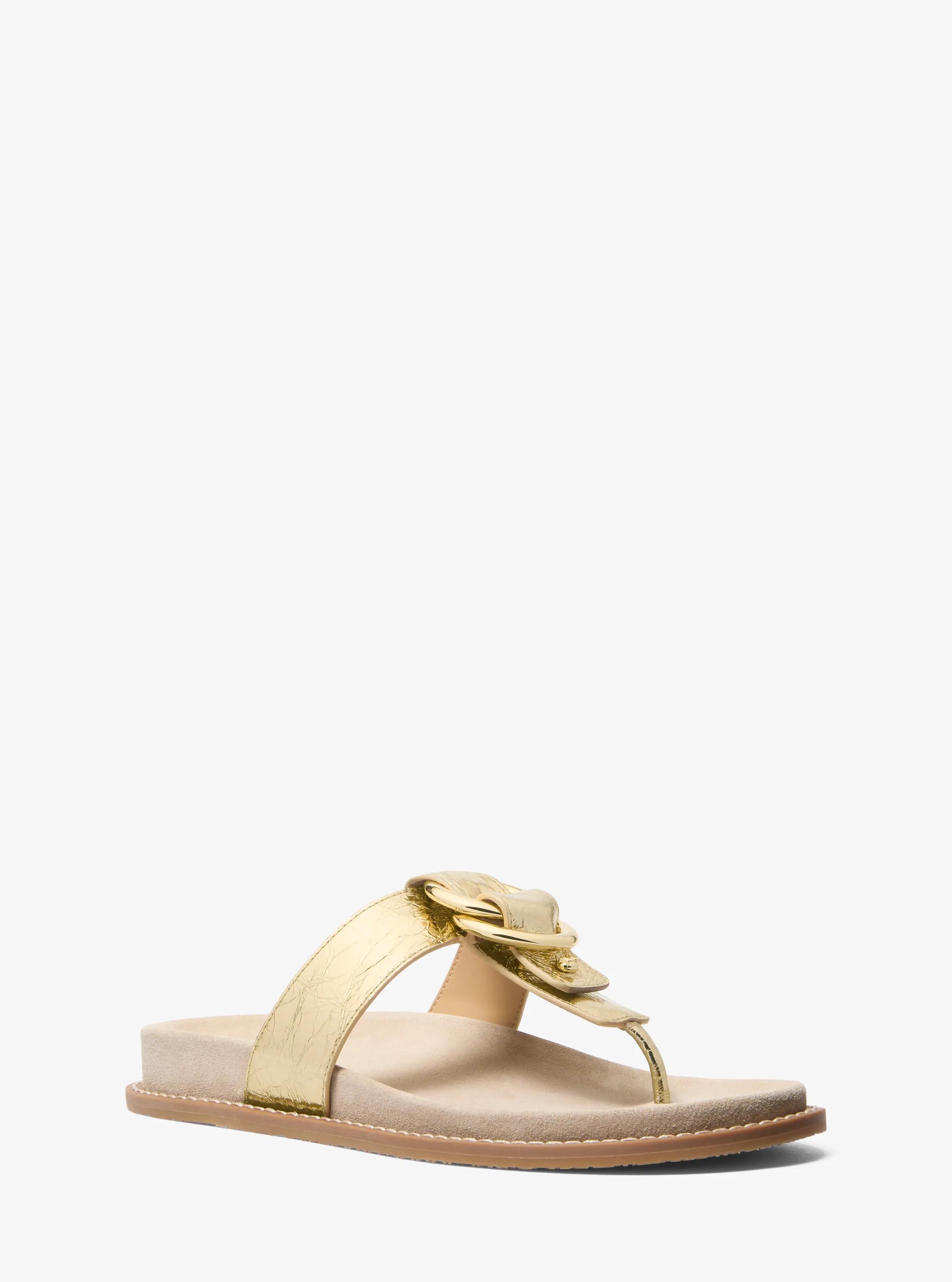 Sandale de plage Jaden en cuir craquel&eacute; et m&eacute;tallis&eacute; in OR P&Acirc;LE | Michael Kors