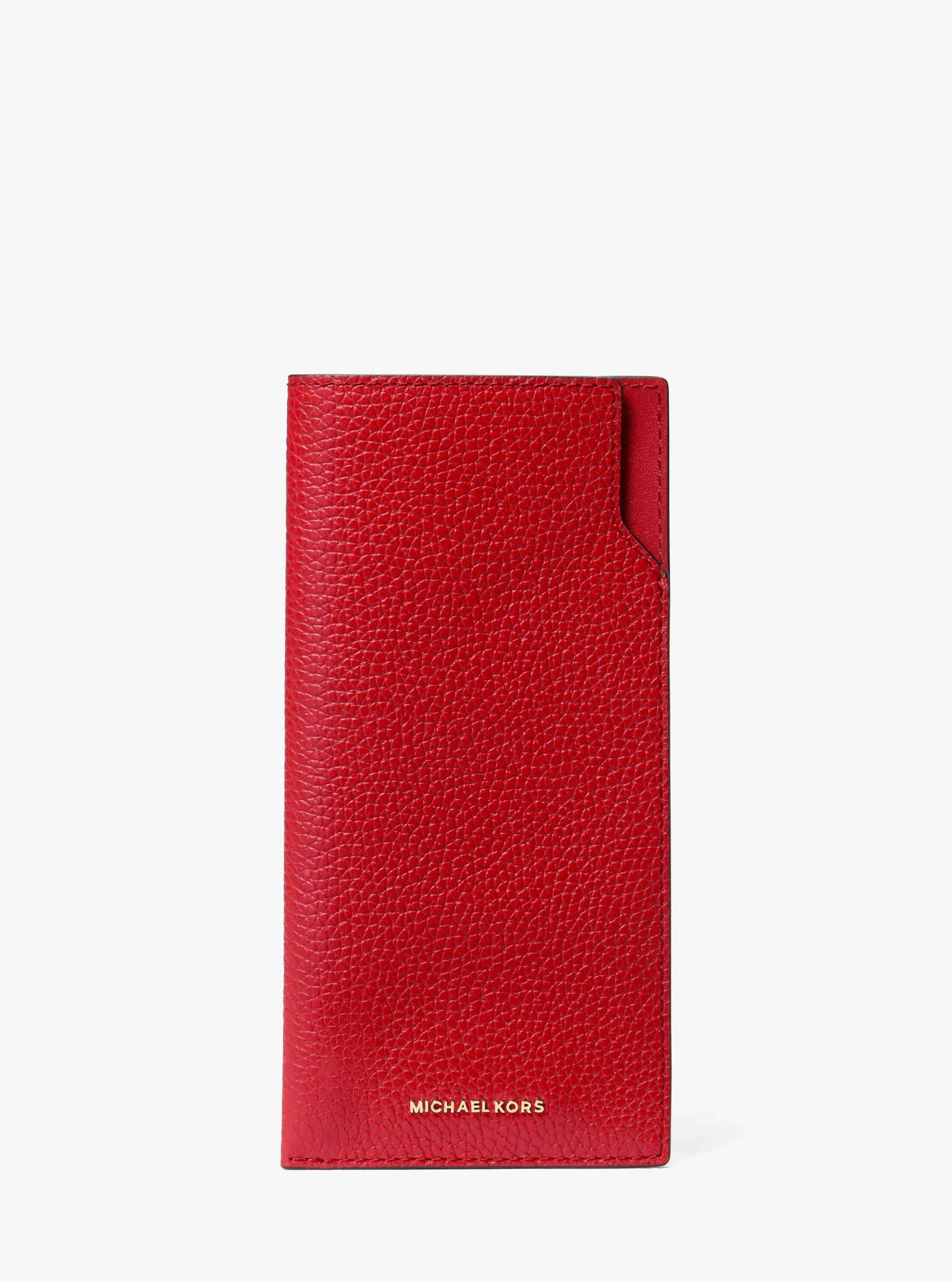&Eacute;tui &agrave; lunettes de soleil Jet Set en cuir grain&eacute; in CRAMOISI | Michael Kors