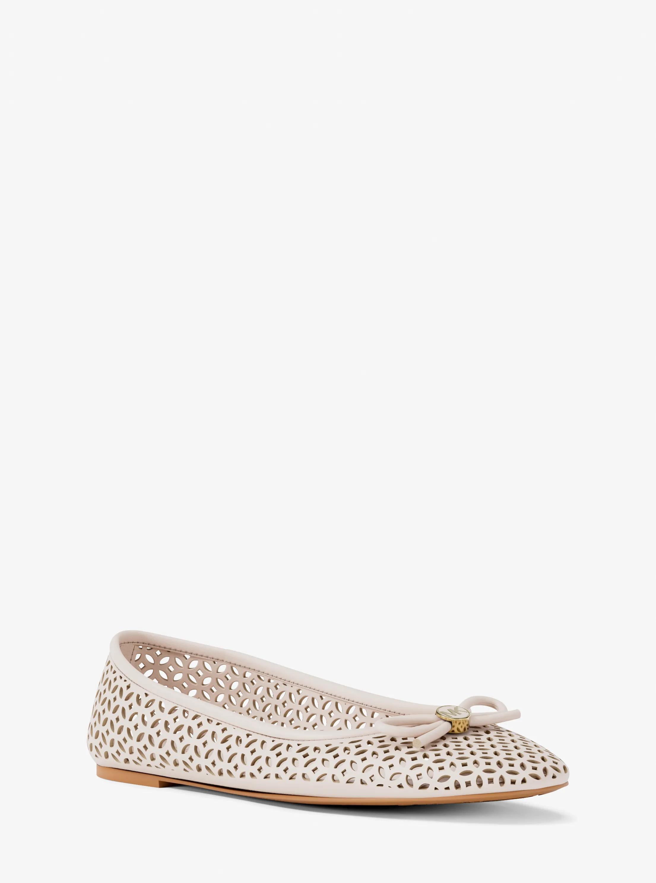 Chausson de ballet Savannah perfor&eacute; in CR&Egrave;ME L&Eacute;GER | Michael Kors