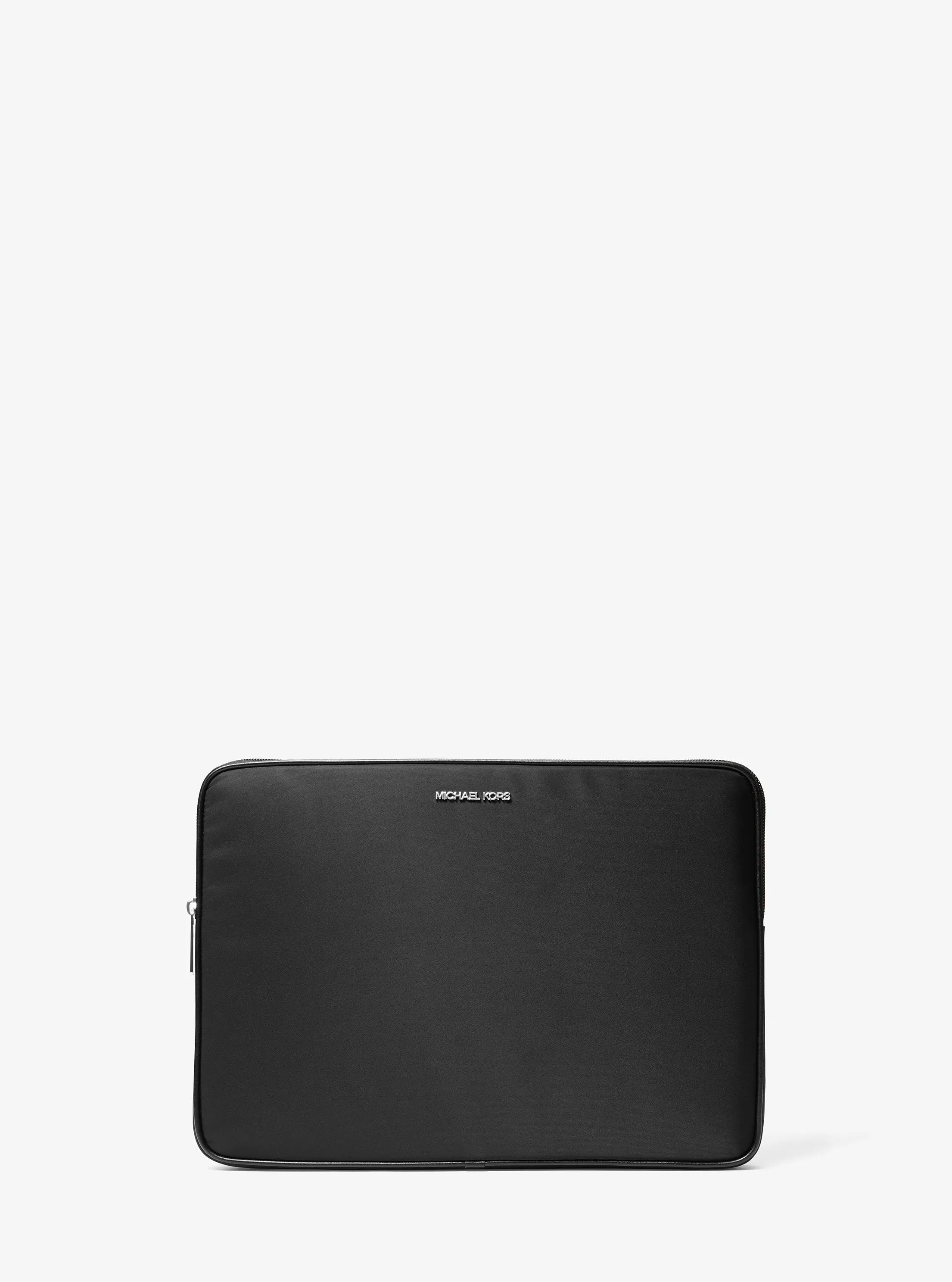 &Eacute;tui pour ordinateur portable Jet Set Travel en nylon in NOIR | Michael Kors