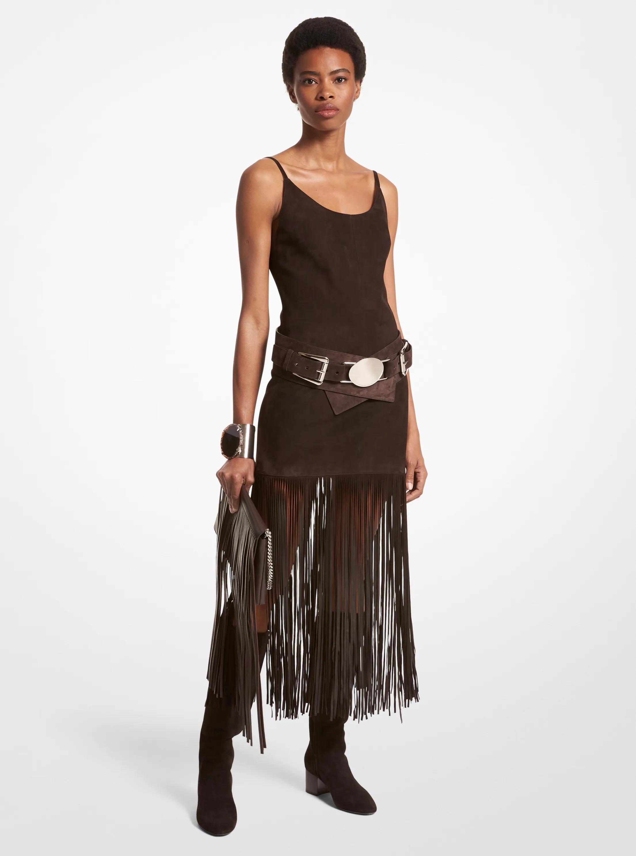 Vestido de ante con tirantes y flecos