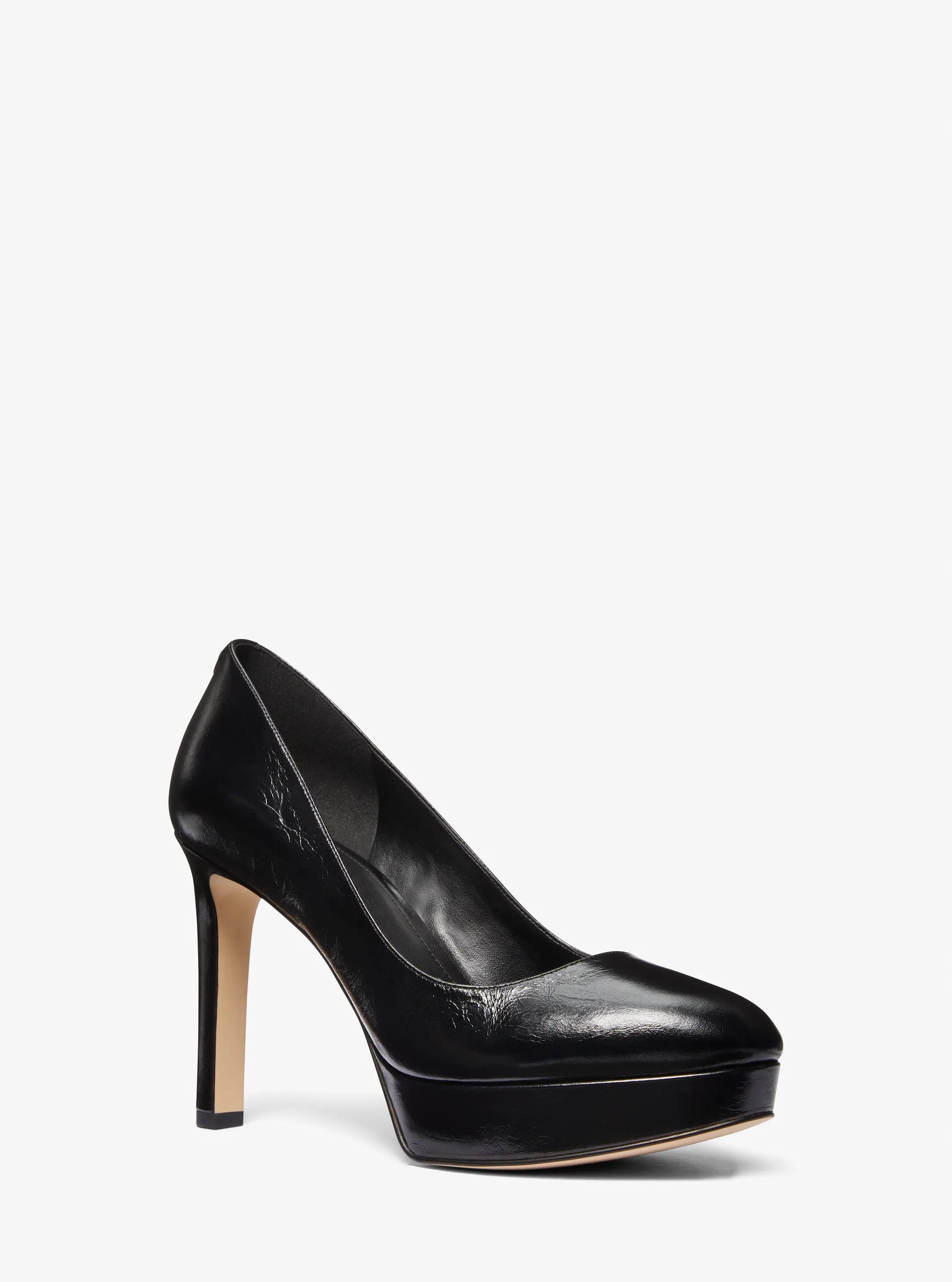 Escarpin &agrave; plateforme Chantal en simili cuir verni in NOIR | Michael Kors