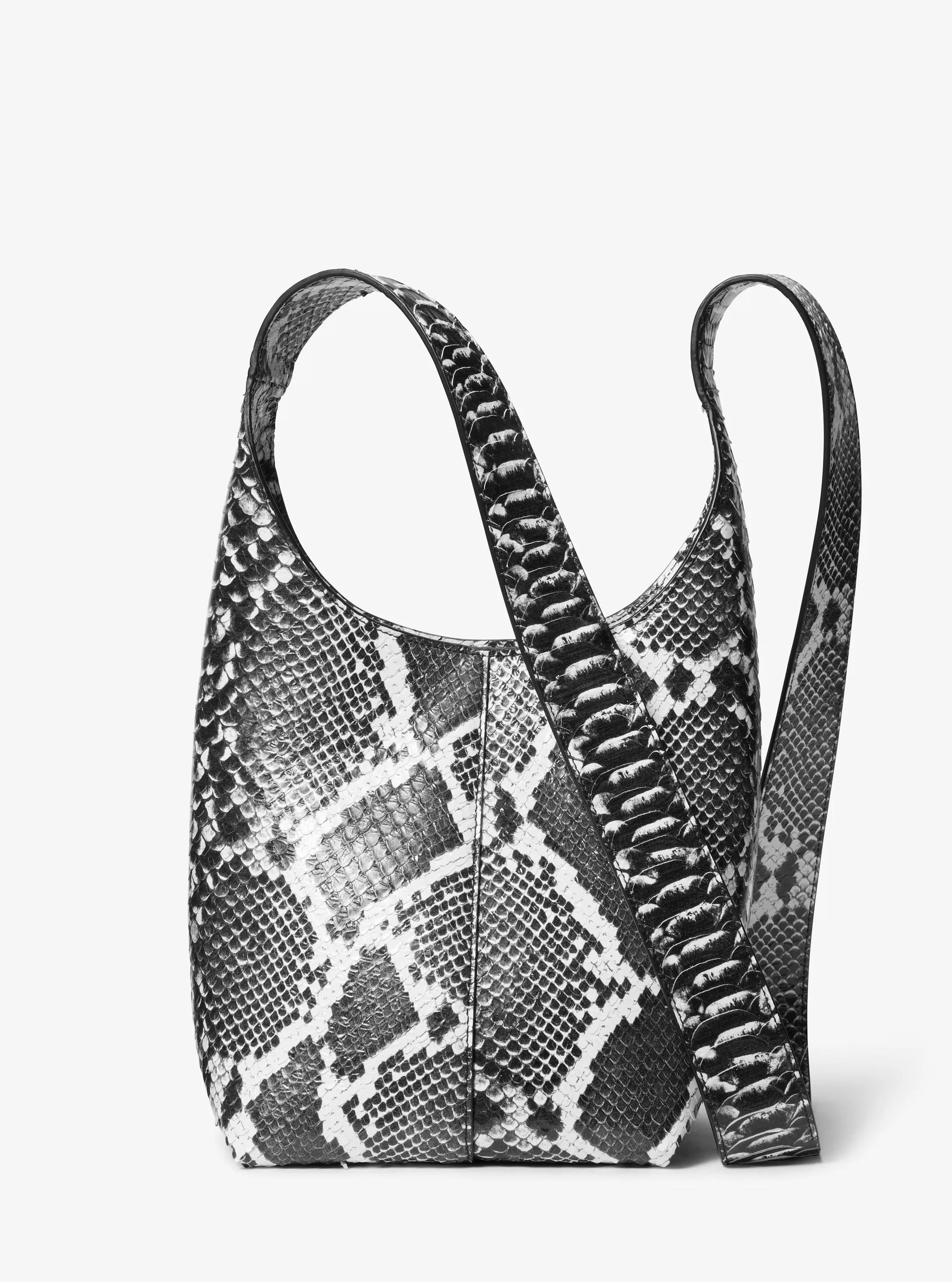 Bolso hobo Dede mini de piel en relieve con motivo de pit&oacute;n in NEGRO/BLANCO | Michael Kors