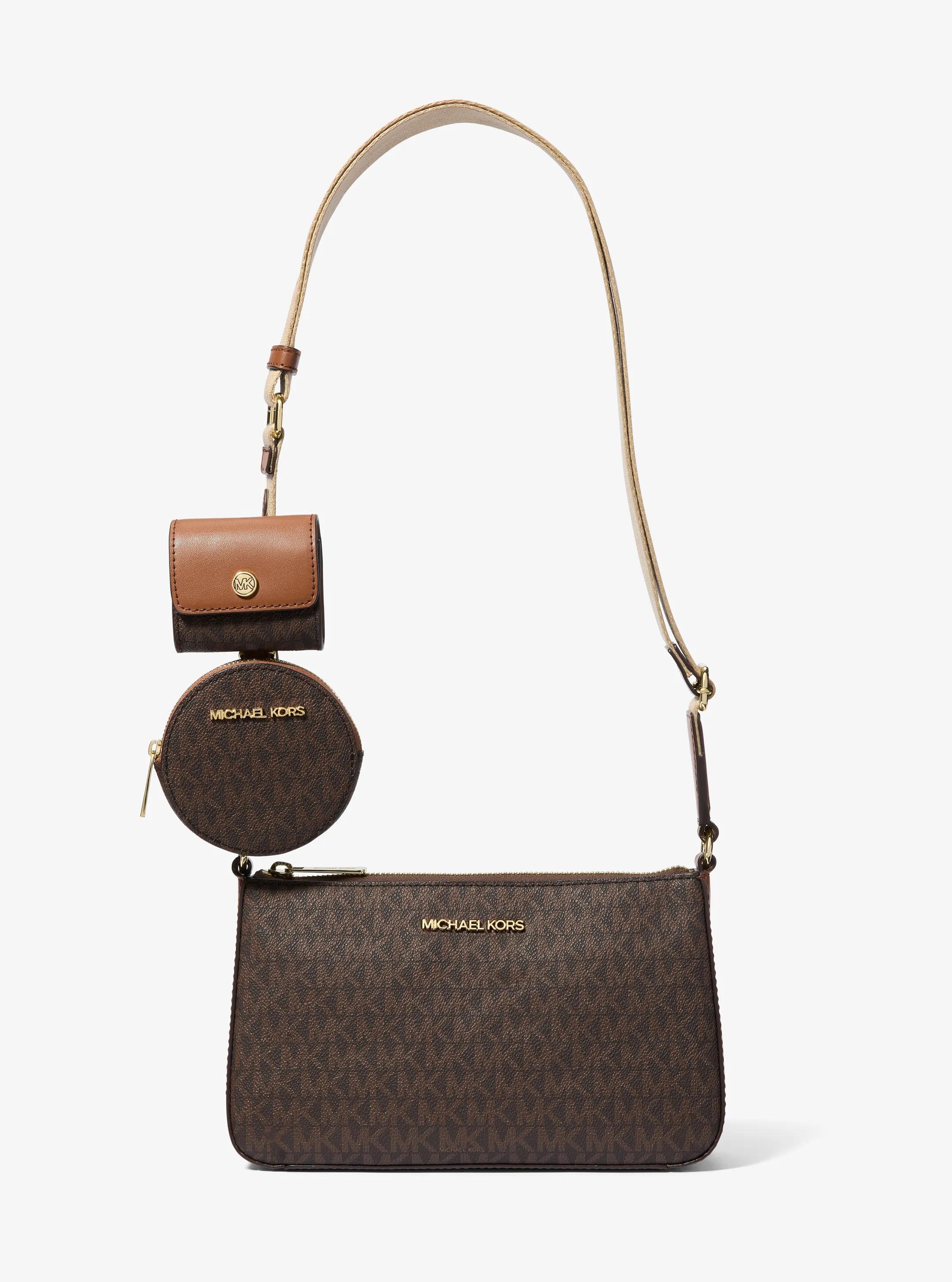 Bolsa cruzada Jet Set con logotipo con estuche para Apple Airpods Pro&reg; in MARR&Oacute;N | Michael Kors