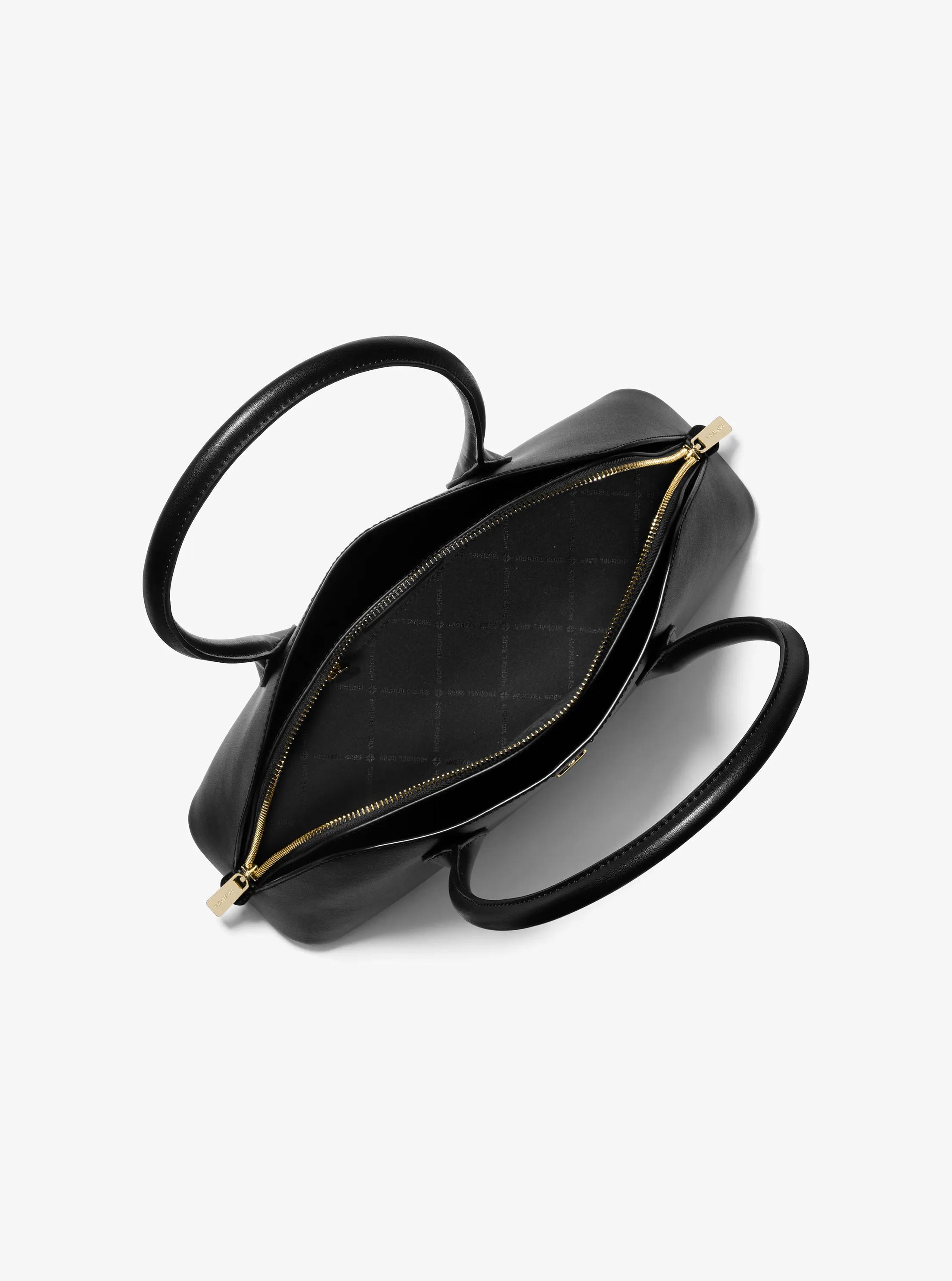 Petra Medium Leather Shoulder Bag