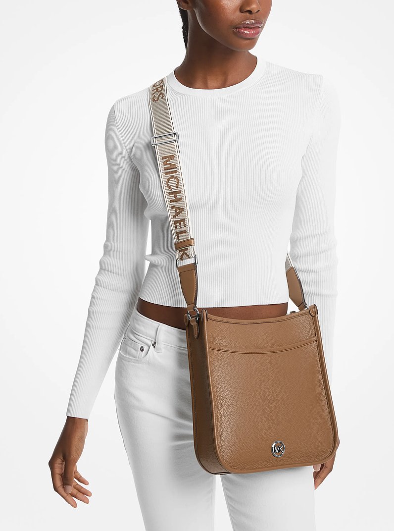 Bolso messenger Luisa grande de piel granulada