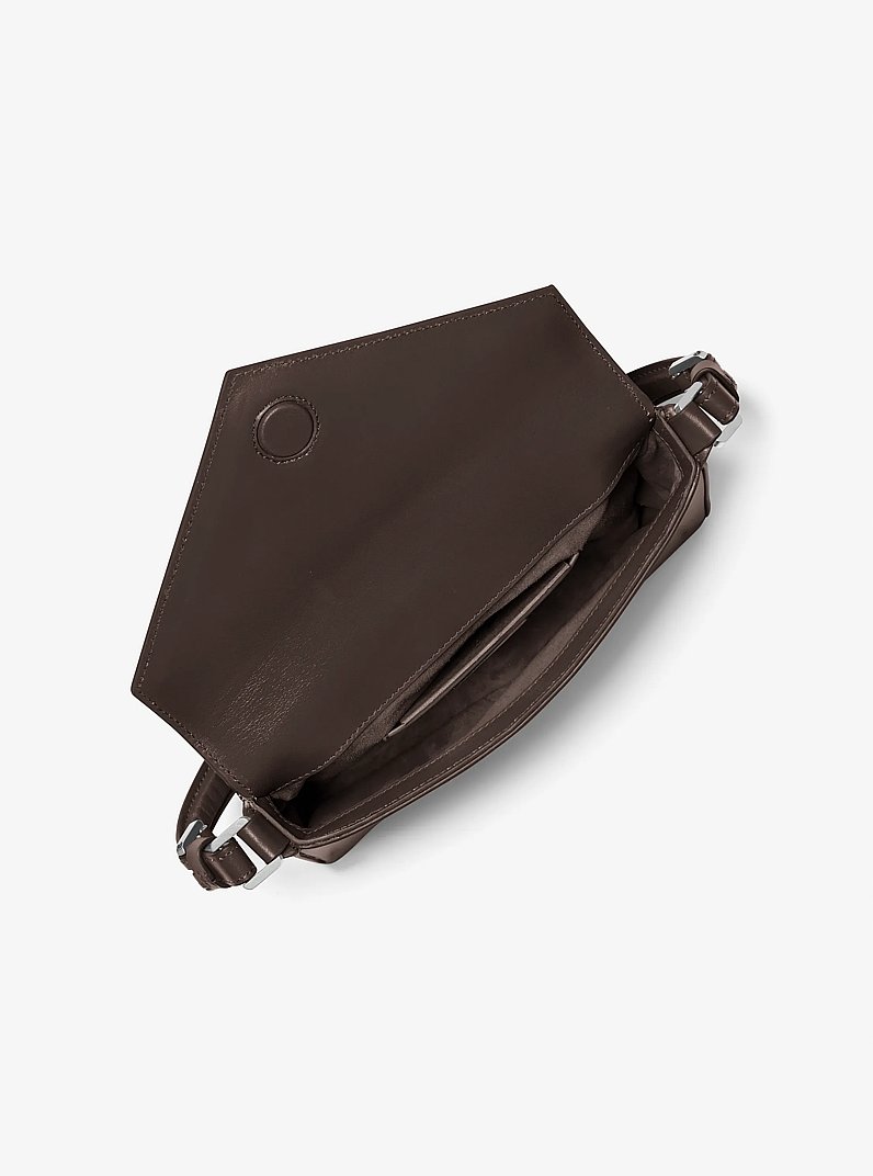 Bolso mediano Manhatta de cuero in CHOCOLATE | Michael Kors