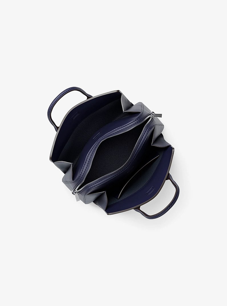 Tr&egrave;s petit sac &agrave; bandouli&egrave;re Laila en Cuir in ROBE BLEU BLEU CLAIR | Michael Kors