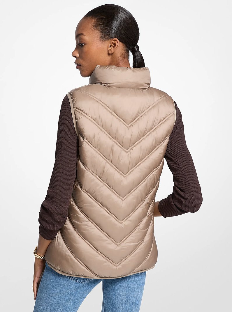 Chevron Quilted Logo Print and Nylon Packable Vest in TAUPE/BONE LOGO | Michael Kors