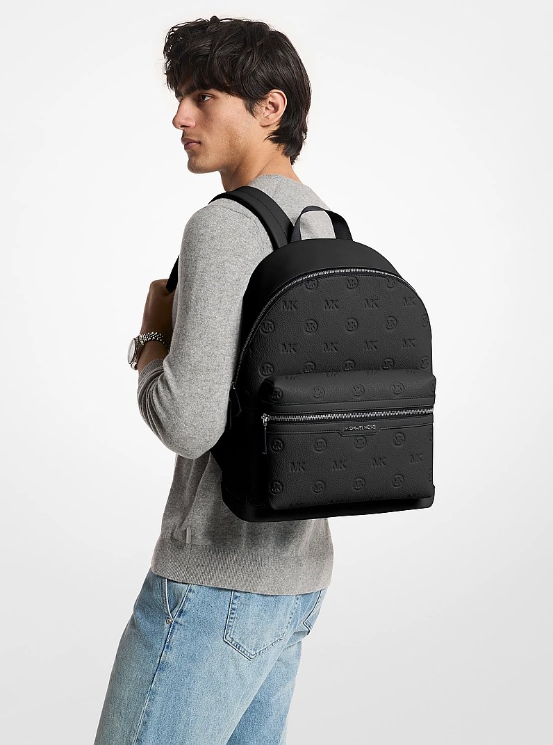 Sac &agrave; dos Cooper arrondi de taille moyenne &agrave; logo grav&eacute; in NOIR | Michael Kors