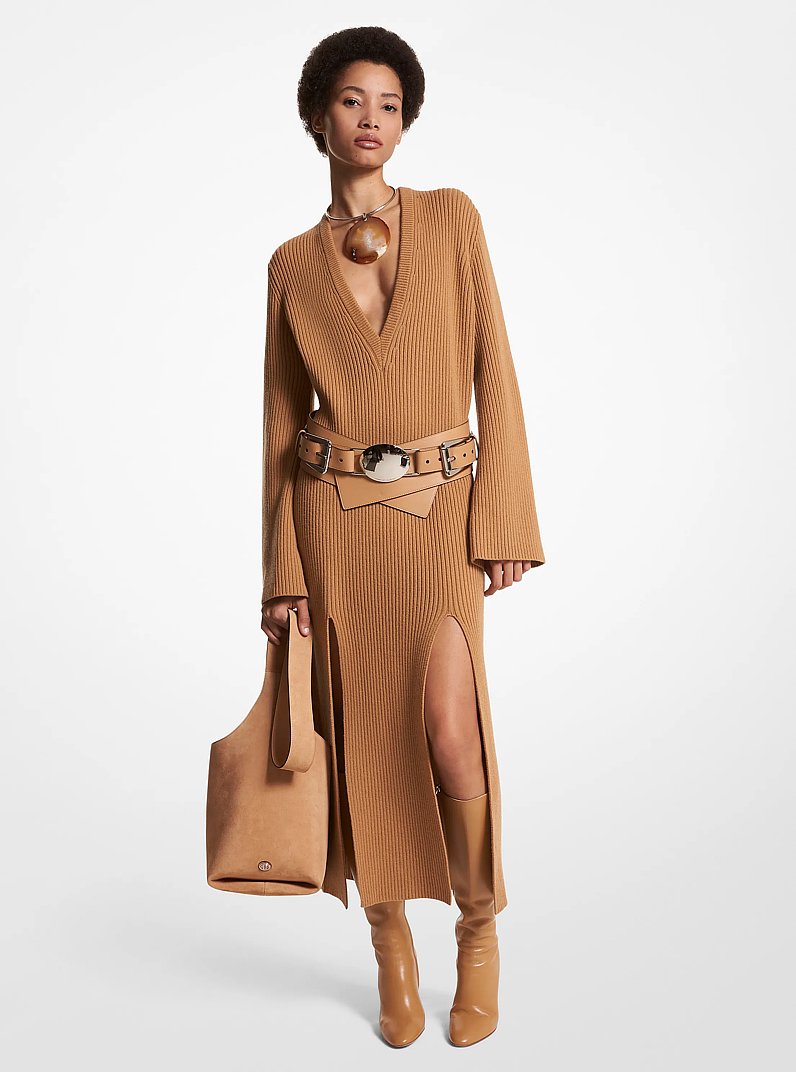 Vestido de cachemir el&aacute;stico acanalado con aberturas in CAMEL | Michael Kors