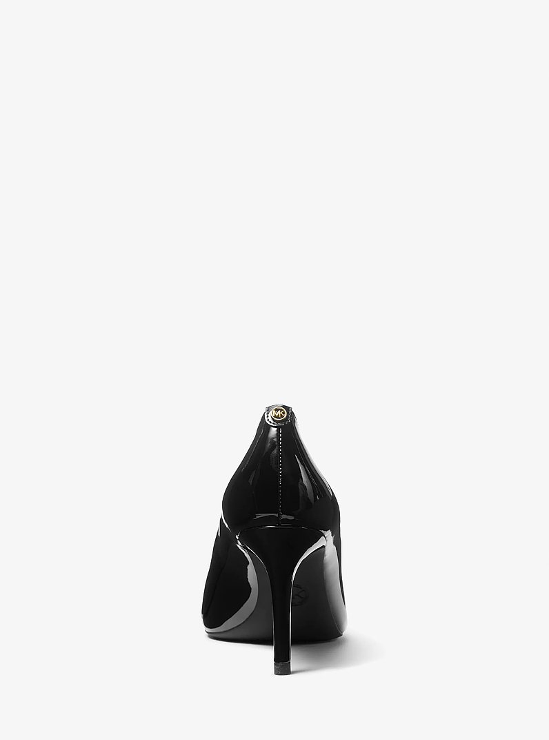 Zapato de tac&oacute;n Alina Flex en charol in NEGRO | Michael Kors
