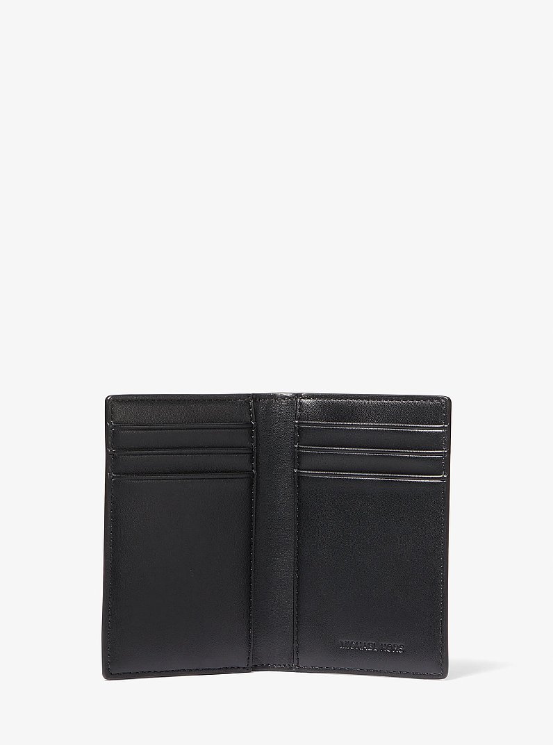 Porta carte di credito a libro Mason con logo in MARRONE/NERO | Michael Kors