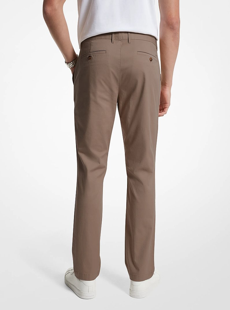 Pantalon chino ajust&eacute; en m&eacute;lange de coton in CH&Acirc;TAIGNE | Michael Kors