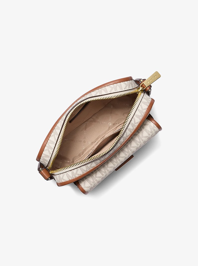 Bandolera para c&aacute;mara Bradshaw extrapeque&ntilde;a metalizada con logotipo in VAINILLA | Michael Kors