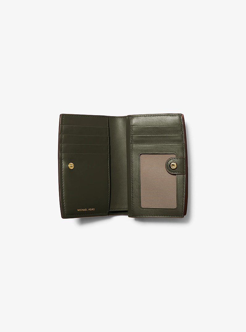 Bryant Medium Pebbled Leather Wallet in IVY | Michael Kors