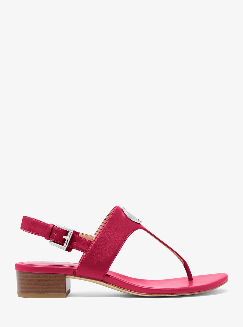 Sandalia Hannah con tira en T in FRAMBUESA OSCURO | Michael Kors