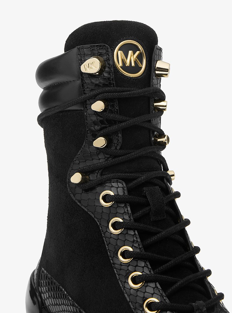 Bota Rowan de ante y piel con motivo de serpiente en relieve