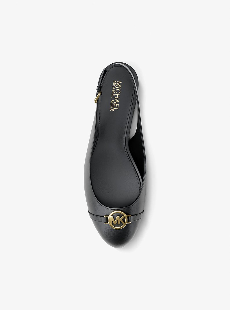 Zapato plano Dori con tal&oacute;n abierto in NEGRO | Michael Kors