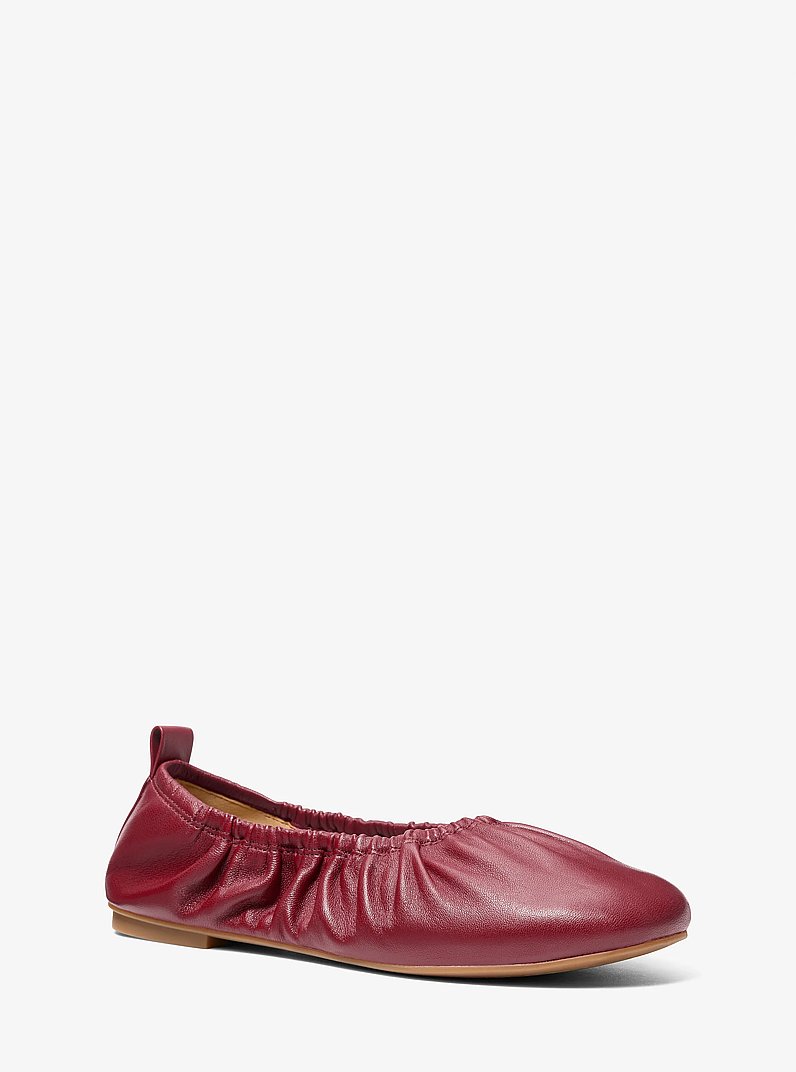 Bailarina Bri de piel con detalle fruncido in ROJO INTENSO | Michael Kors