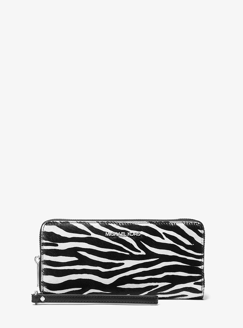 Billetera continental Jet Set Travel de pelo de becerro con estampado de cebra in NEGRO | Michael Kors
