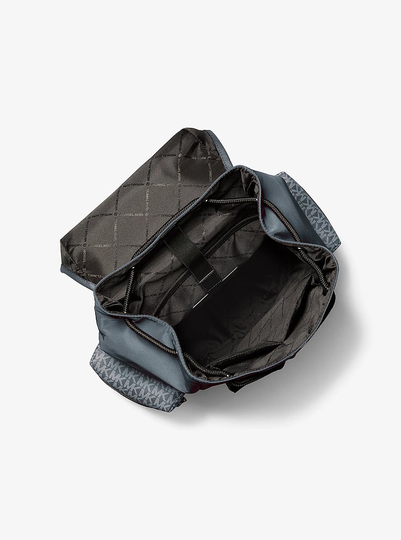 Sac &agrave; dos Cooper en nylon &agrave; logo Signature in BLEUET | Michael Kors