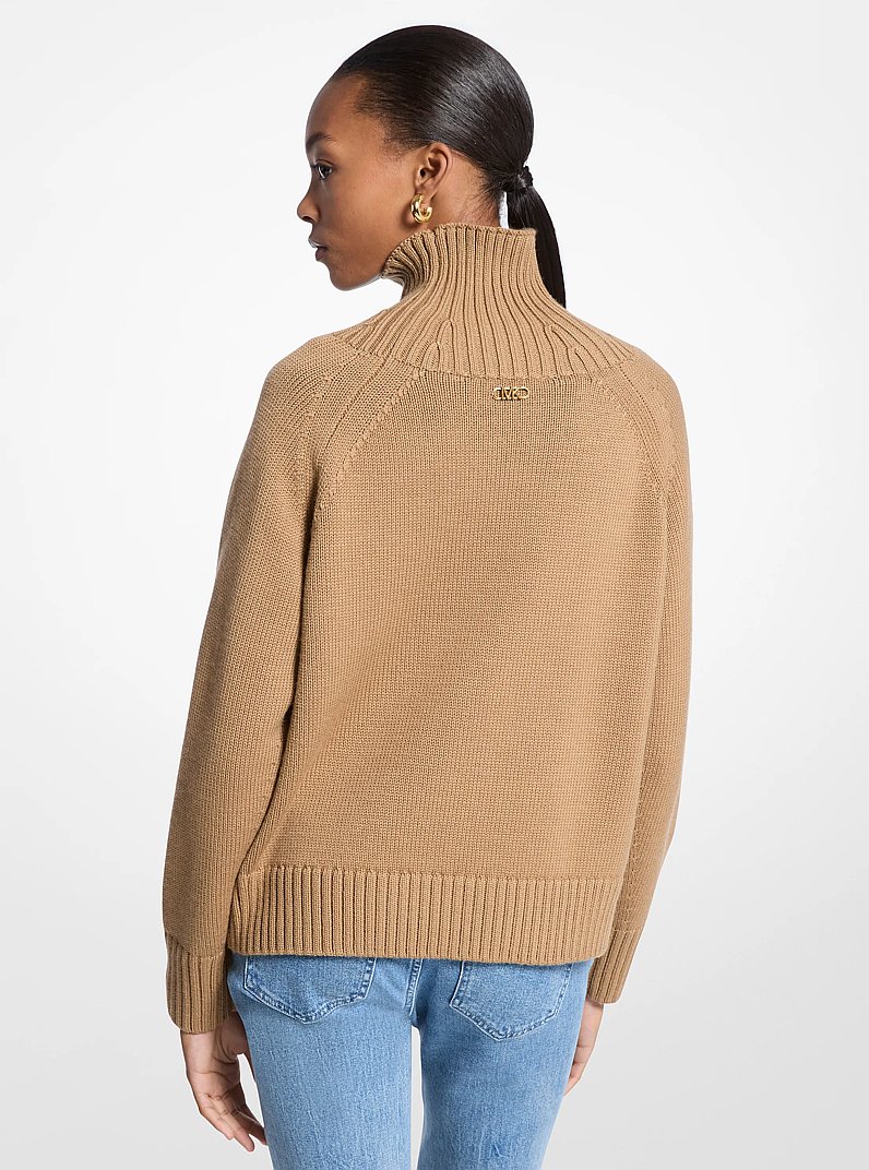 Pullover dolcevita in lana in CAMMELLO SCURO | Michael Kors