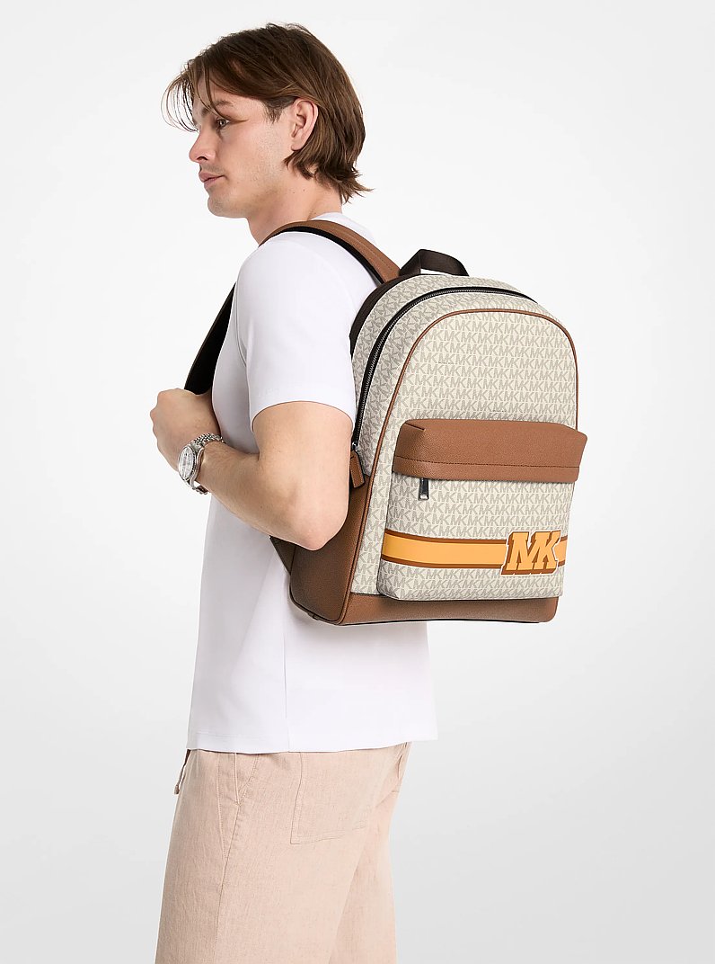Sac &agrave; dos Pacey ray&eacute; &agrave; logo Signature et &agrave; ornements in COMBINAISON VANILLE | Michael Kors