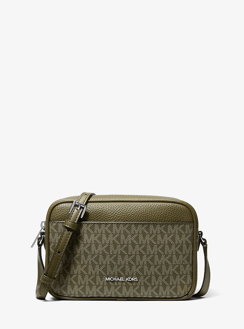 Petit sac &agrave; bandouli&egrave;re pour appareil photo Jet Set Travel &agrave; logo Signature in VERT OLIVE | Michael Kors