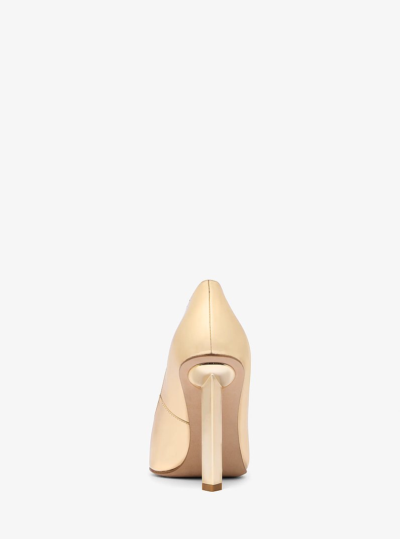 Zapato de tac&oacute;n Halle de cuero metalizado in DORADO P&Aacute;LIDO | Michael Kors